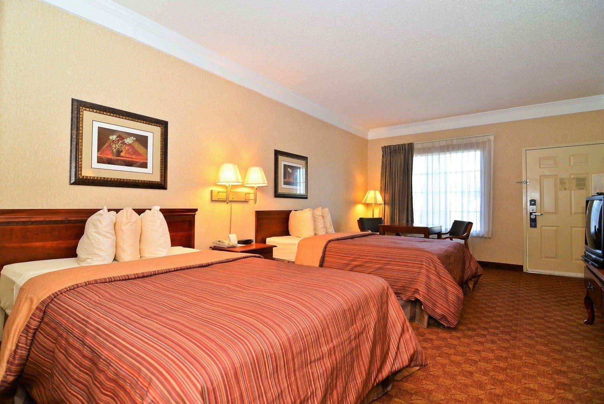 Best Western Hawkinsville Inn & Suites Exterior photo